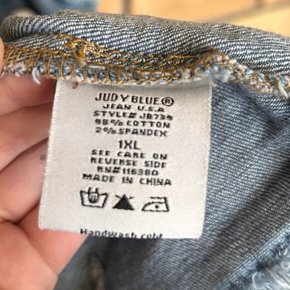 Judy Blue Denim Jean Medium Wash Jacket Distressed Women’s Size 1X - Picture 6 of 8